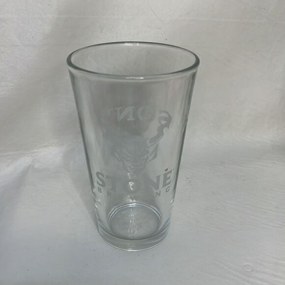 Stone Brewing Sony 16 Ounce Beer Glass White Print 3 1/4 In Round 5 3/4 Tall - Picture 5 of 5